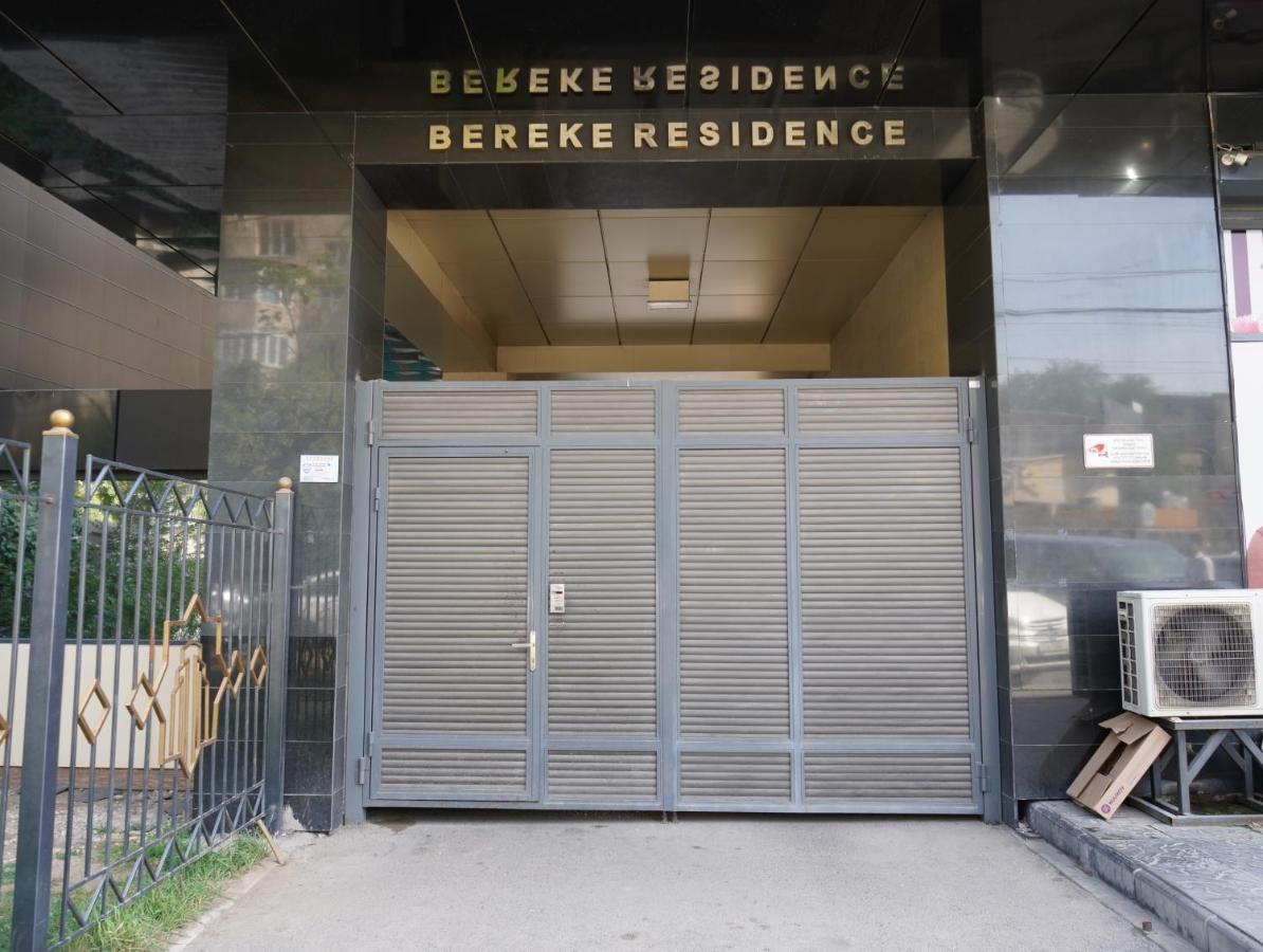 Nice And Comfortable Apartment In The Downtown Of Bishkek Exterior photo