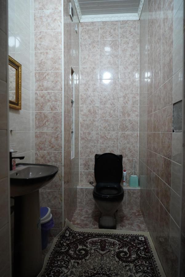 Nice And Comfortable Apartment In The Downtown Of Bishkek Exterior photo